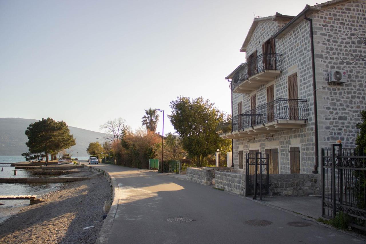 Live By The Sea, Bijela Rake Exterior foto